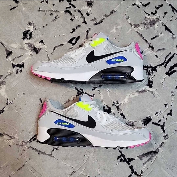 Size 11.5 M - Nike Air Max 90 Gray Neon 2022 - Picture 2 of 6